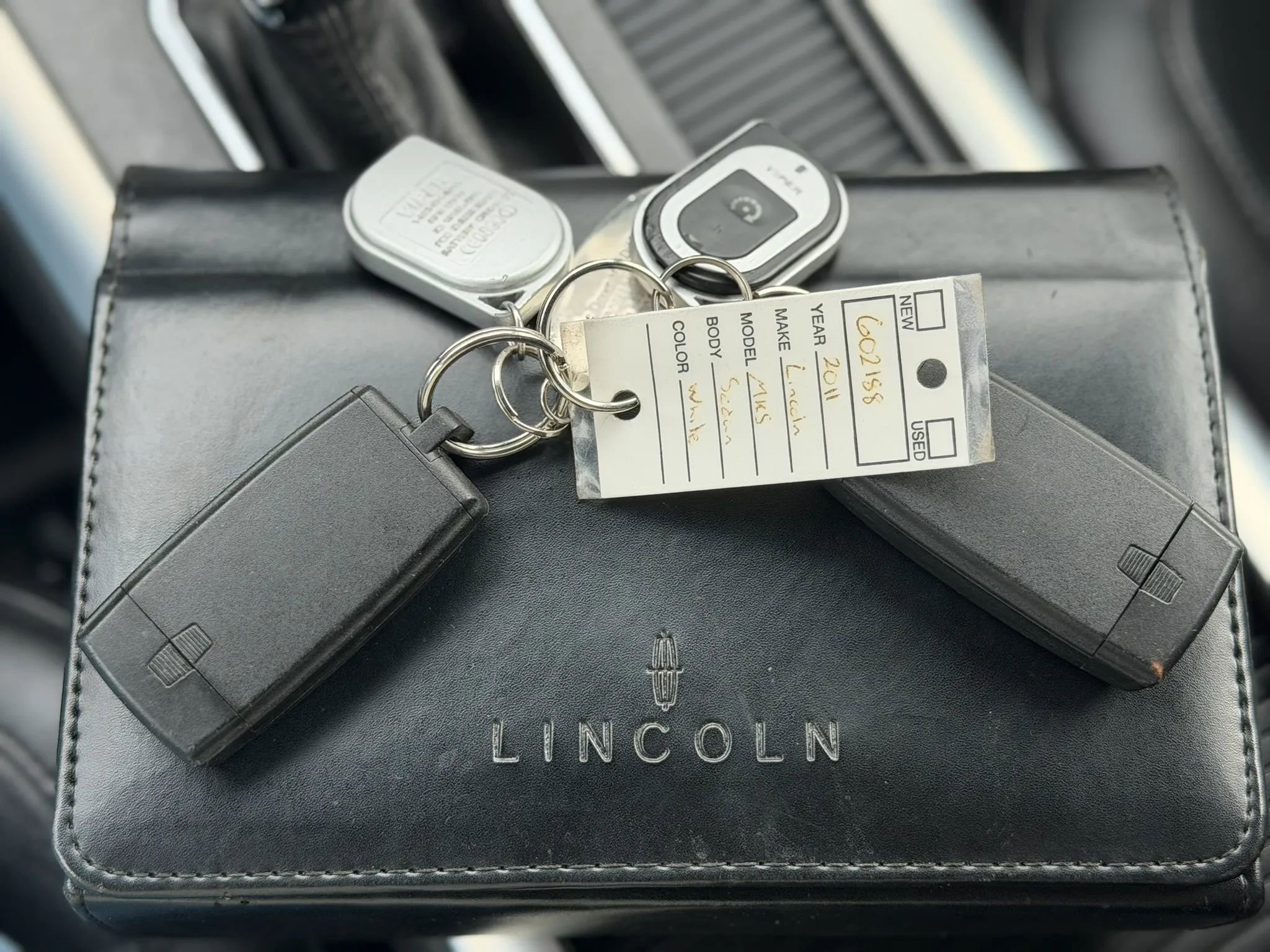 Used 2011 Lincoln MKS AWD w/ 201A Rapid Spec Order Code image 17