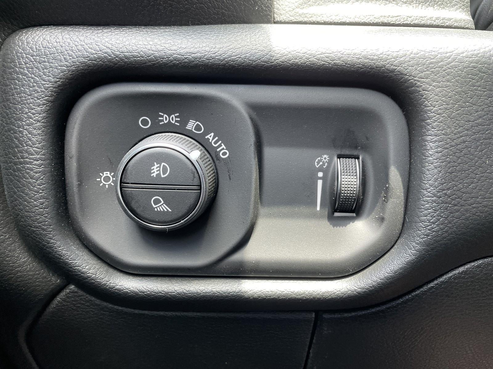 New 2026 RAM 3500 Tradesman AWD/4WD image 36