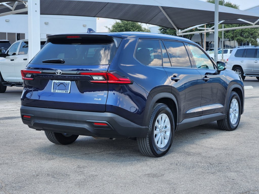 Used 2025 Toyota Grand Highlander FWD image 5
