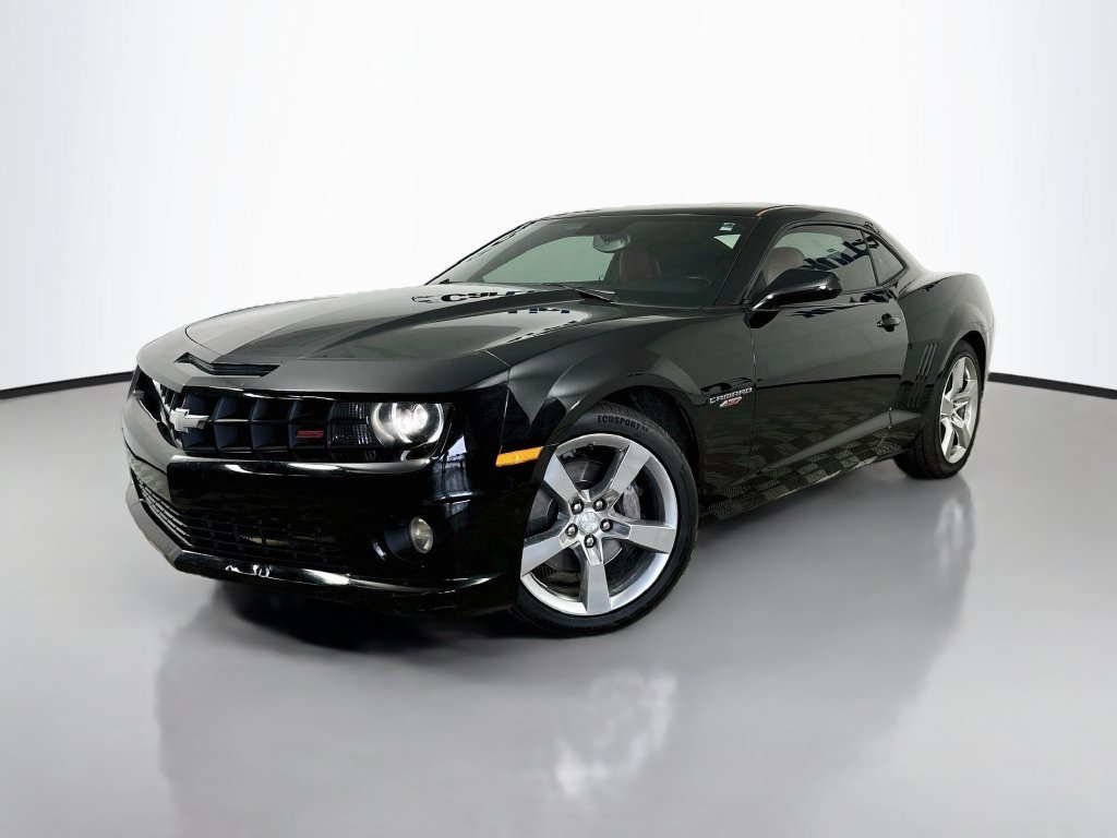 Used 2010 Chevrolet Camaro SS w/ RS Package RWD image 3