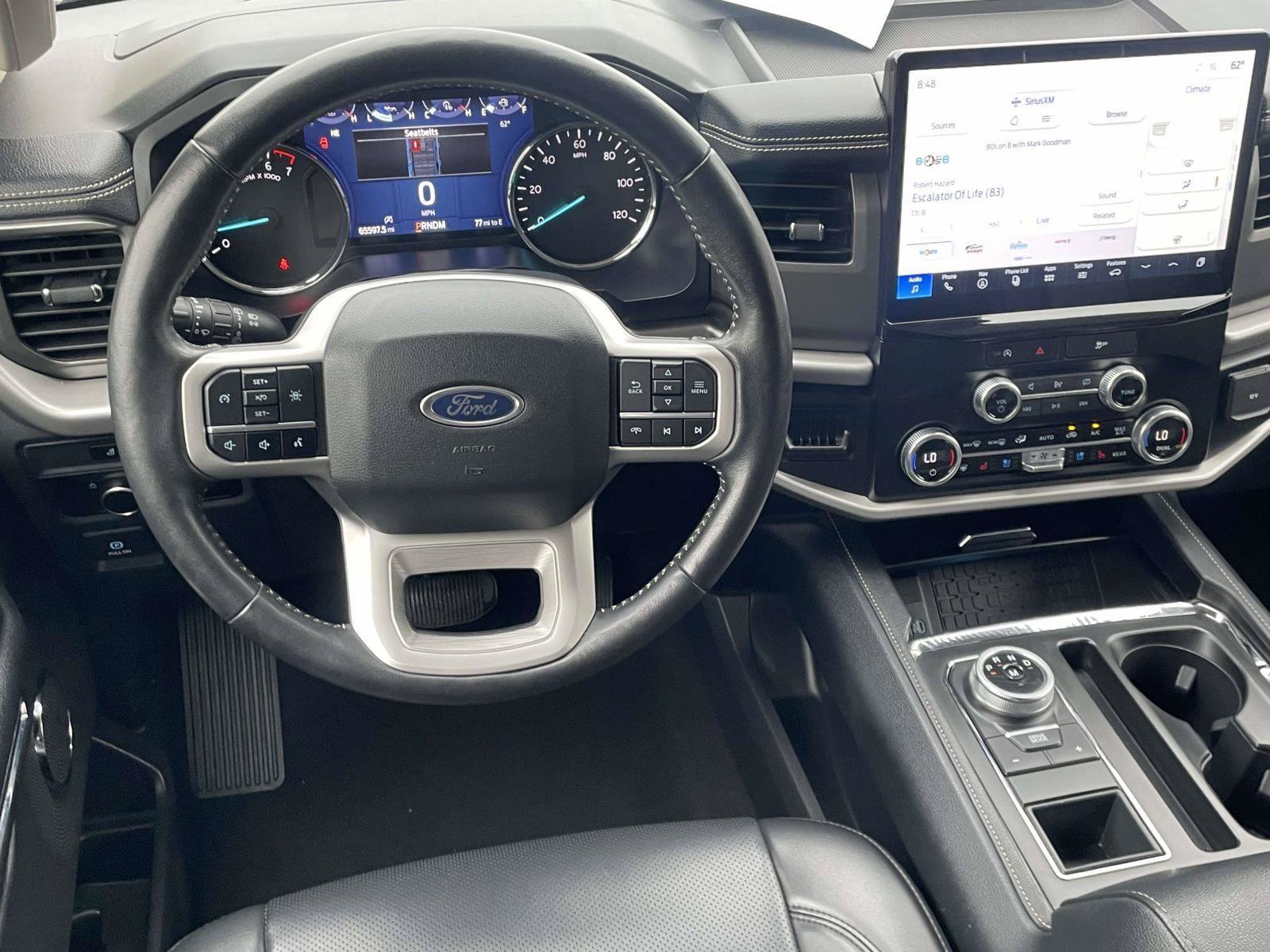 Used 2024 Ford Expedition XLT RWD image 6