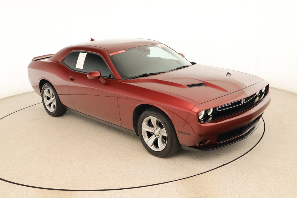 Used 2020 Dodge Challenger SXT image 33