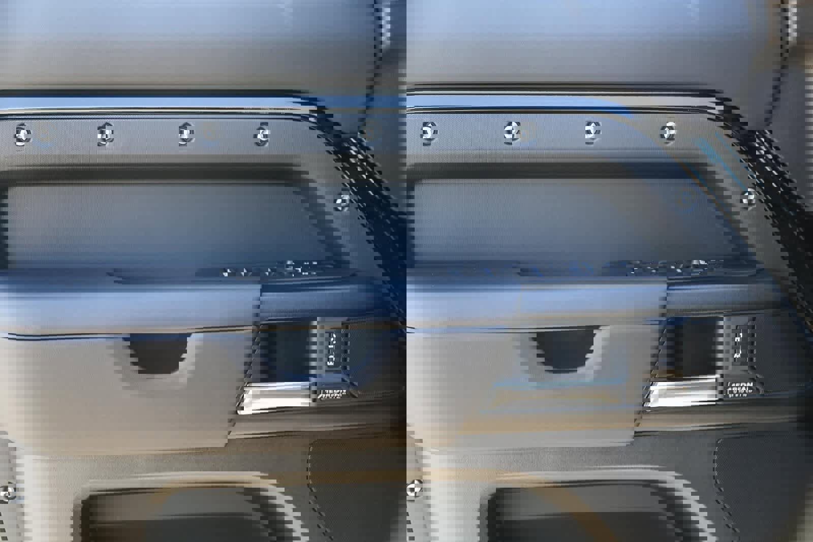 New 2025 Land Rover Defender 130 V8 image 20