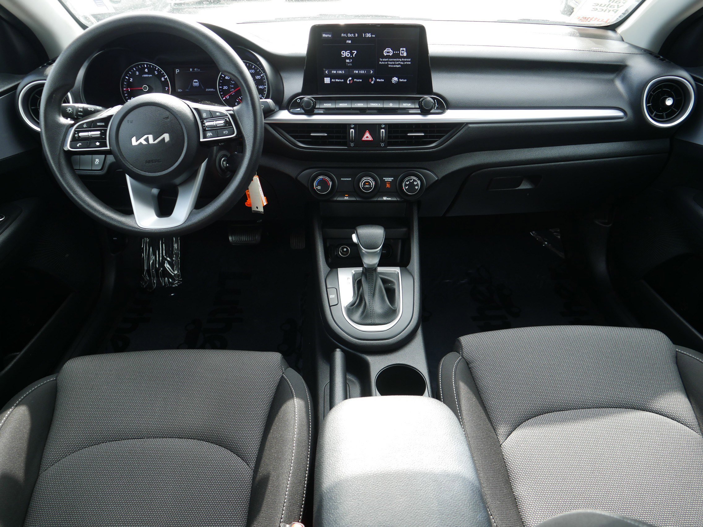 Certified 2023 Kia Forte LXS image 10