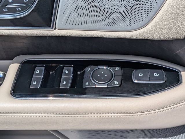 Used 2020 Lincoln Navigator Reserve w/ Luxury Package AWD/4WD image 16