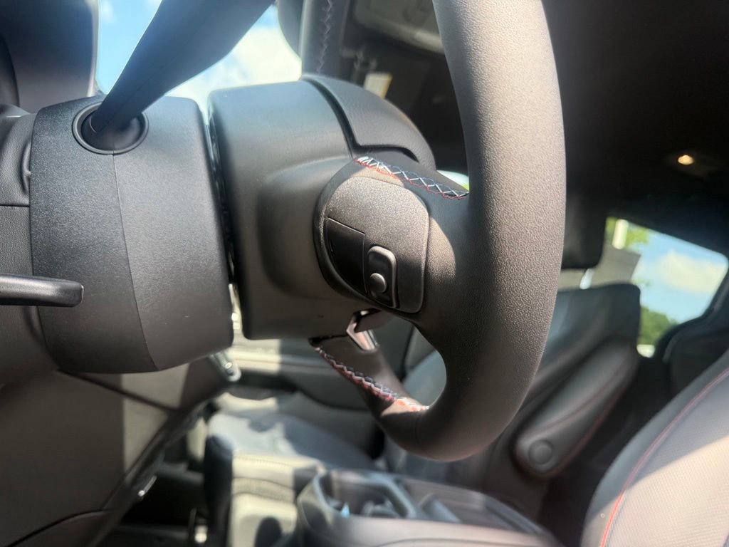 New 2027 Chrysler Pacifica Select FWD image 17