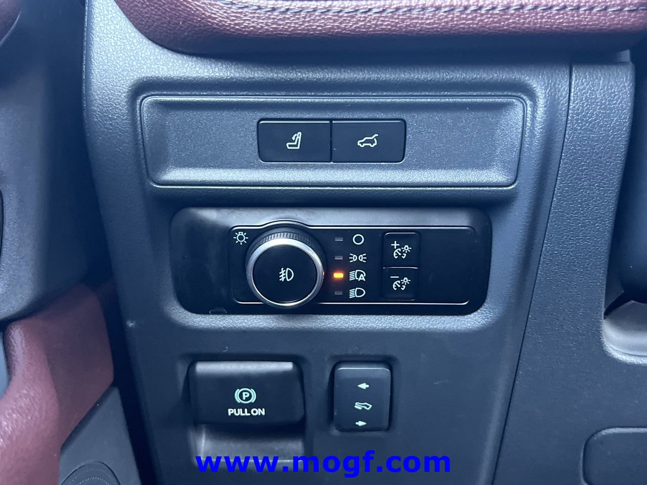 Used 2024 Ford Expedition Limited RWD image 17