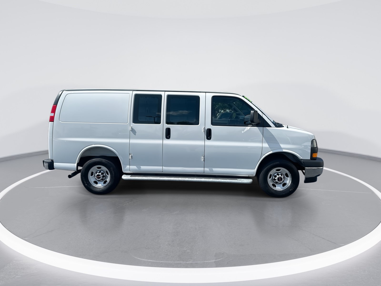 Used 2025 GMC Savana 2500 w/ Driver Convenience Package RWD image 10