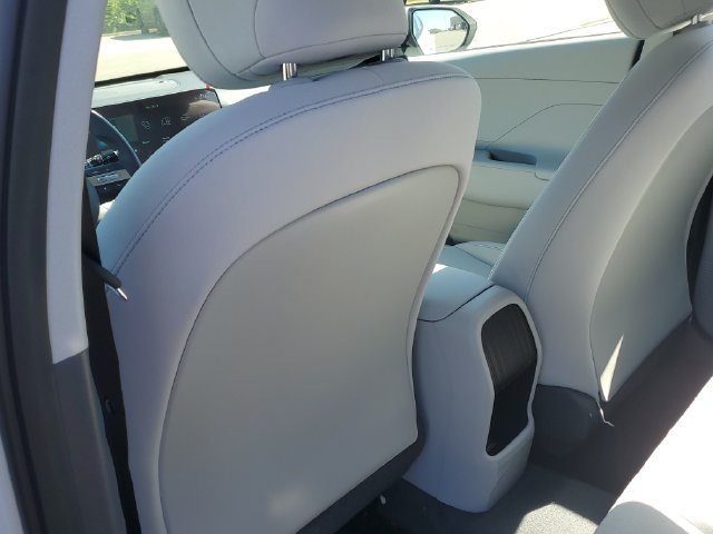 New 2027 Hyundai Kona SE AWD/4WD image 13