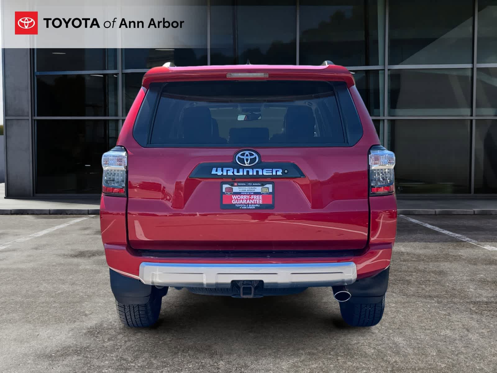 Used 2018 Toyota 4Runner TRD Off-Road Premium AWD/4WD image 11