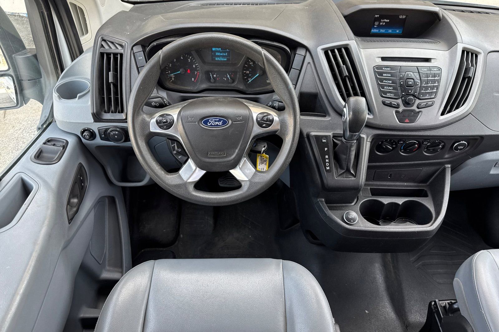 Used 2018 Ford Transit 350 XL image 14