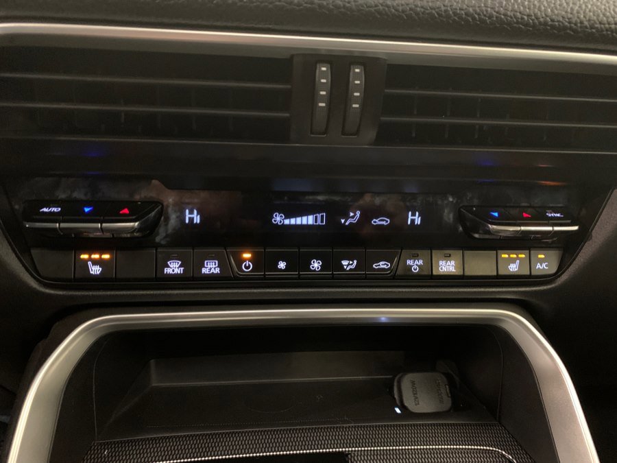 Used 2024 MAZDA CX-90 3.3 Turbo w/ Preferred Plus image 40