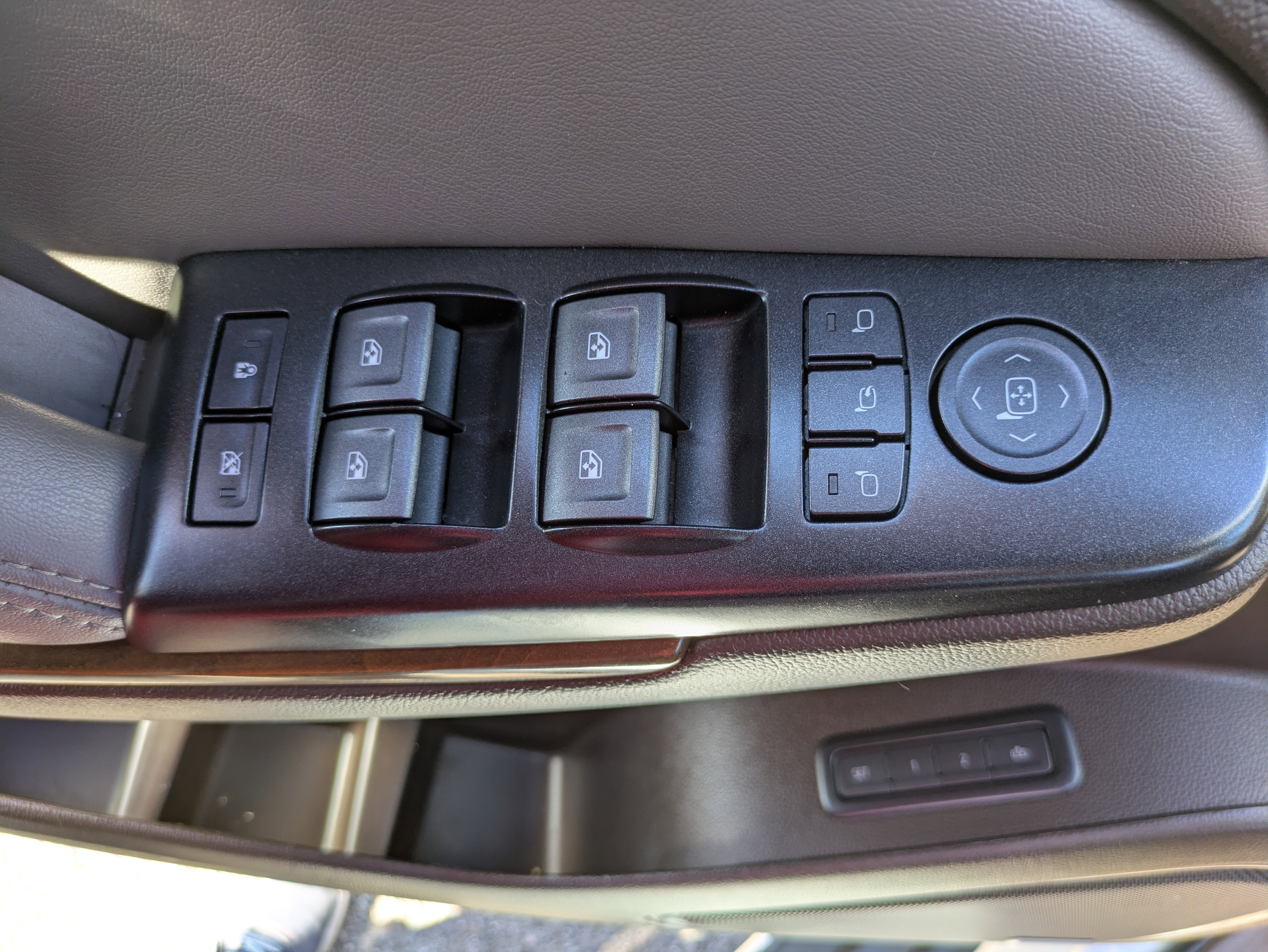 Used 2020 GMC Yukon XL Denali w/ Open Road Package image 23