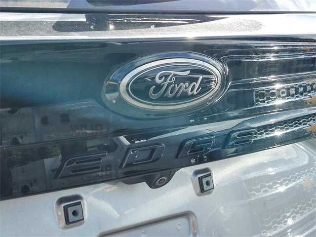Used 2024 Ford Edge SE w/ Black Appearance Package image 5