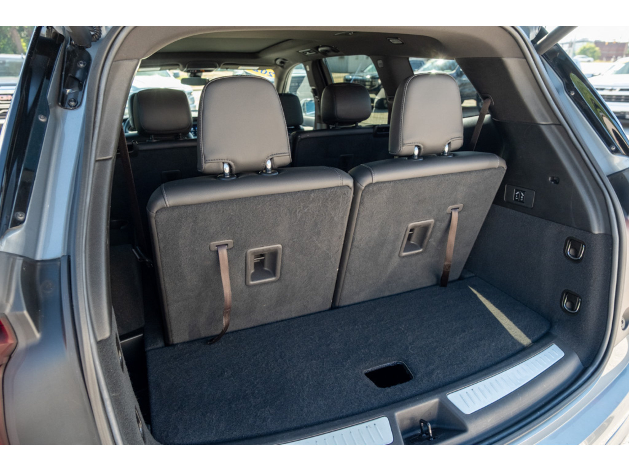 Used 2023 Cadillac XT6 Luxury FWD image 34