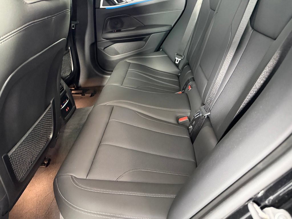 Used 2024 BMW i4 eDrive35 w/ Premium Package RWD image 26
