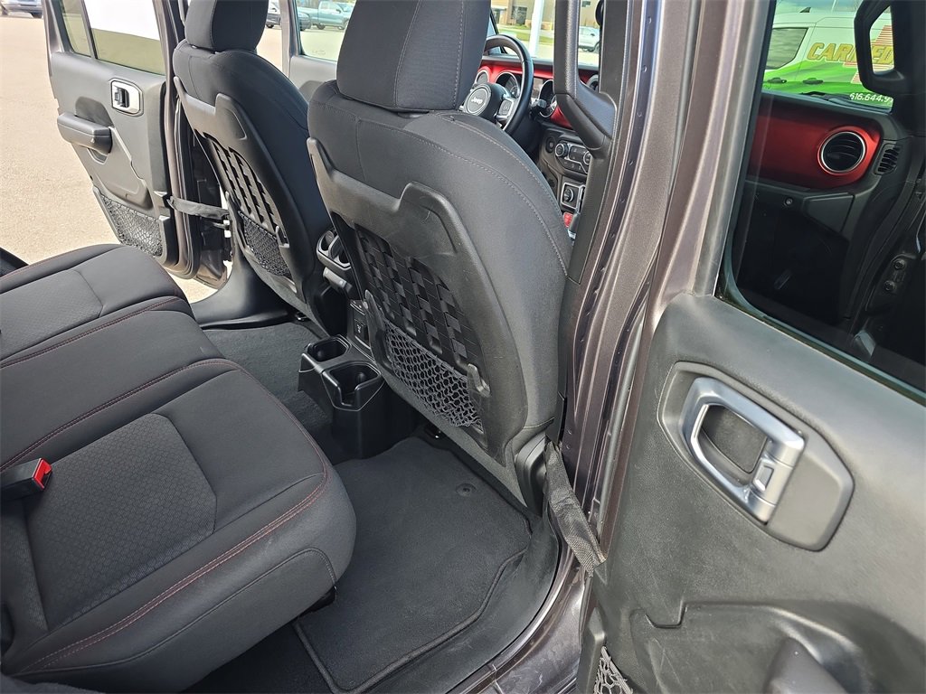 Used 2018 Jeep Wrangler Unlimited Rubicon w/ Dual Top Group image 11