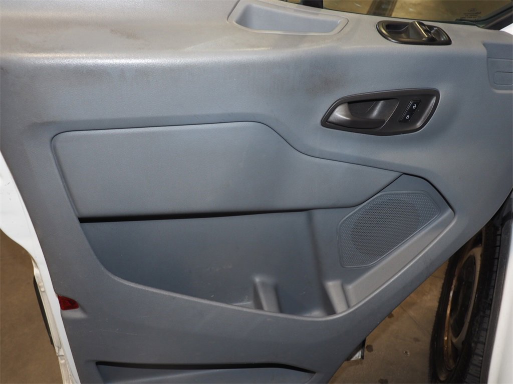 Used 2016 Ford Transit 350 XL image 6