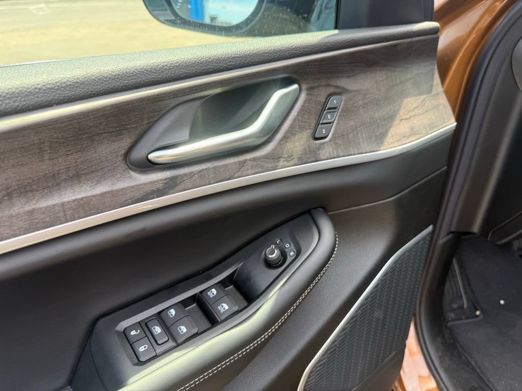 New 2026 Jeep Grand Cherokee L Limited AWD/4WD image 33