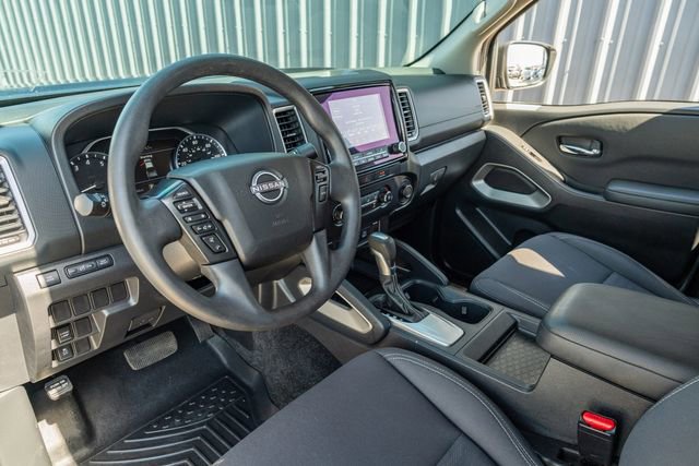 Used 2022 Nissan Frontier SV image 23