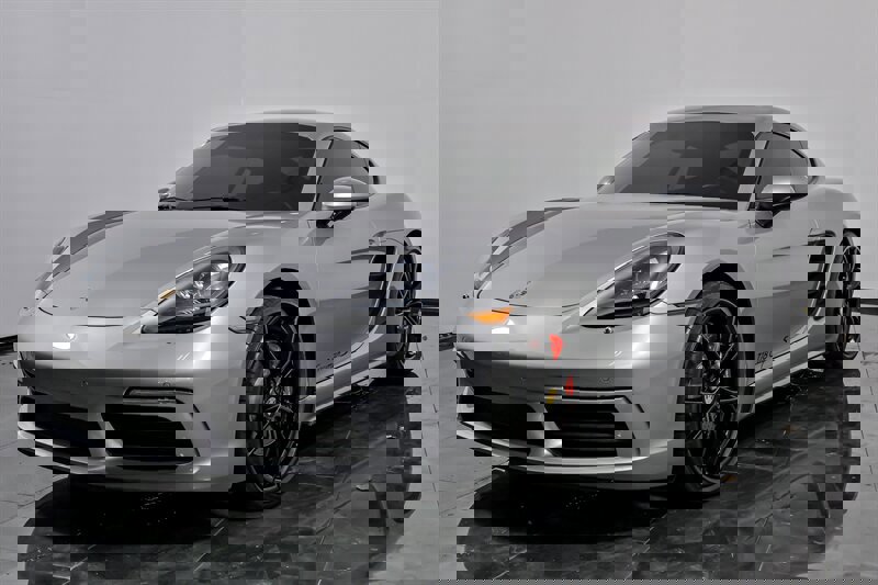 Used 2018 Porsche 718 Cayman S image 5