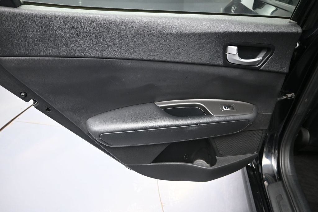 Used 2018 Kia Optima S FWD image 26