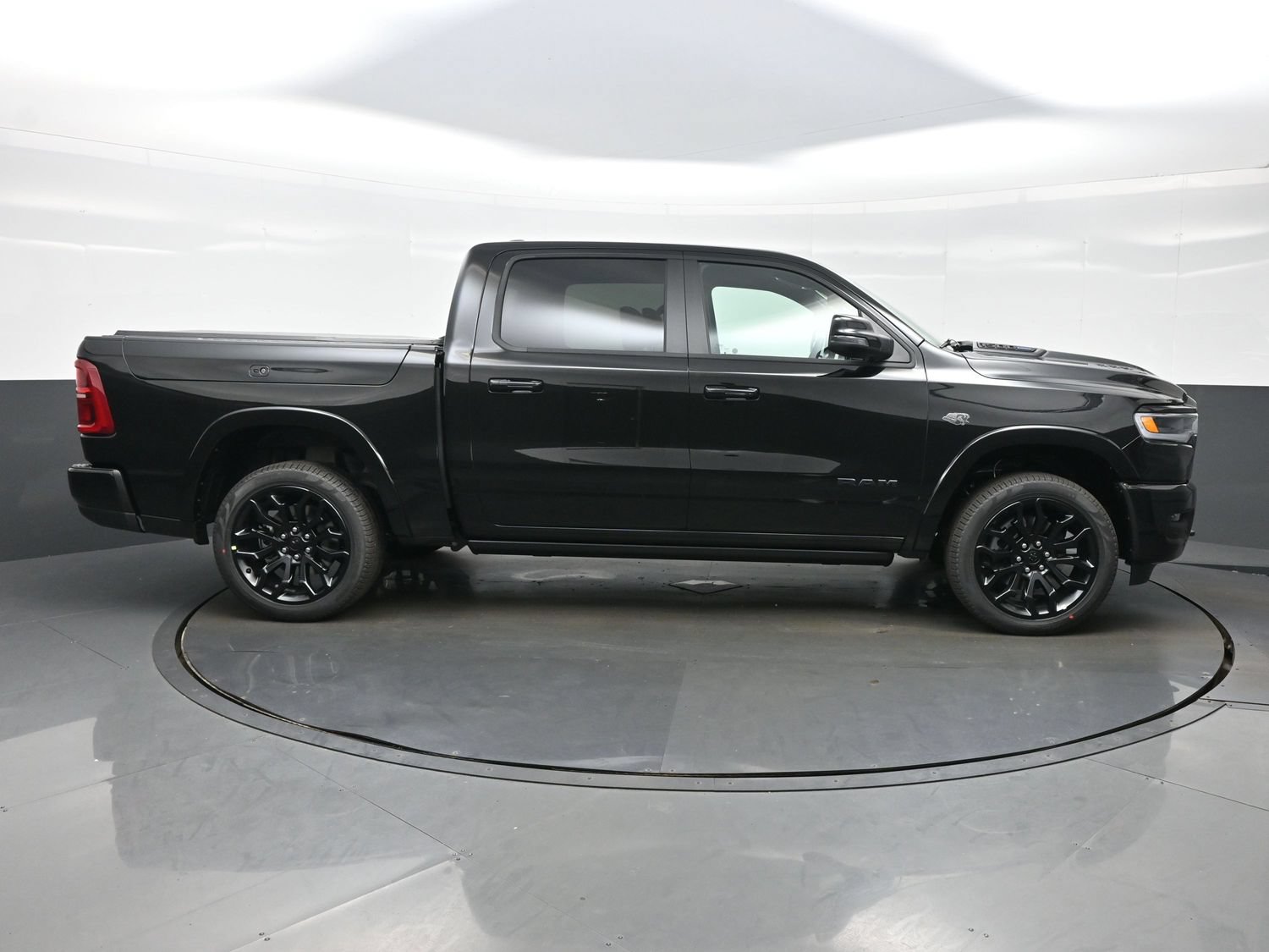 New 2027 RAM 1500 Limited AWD/4WD image 10