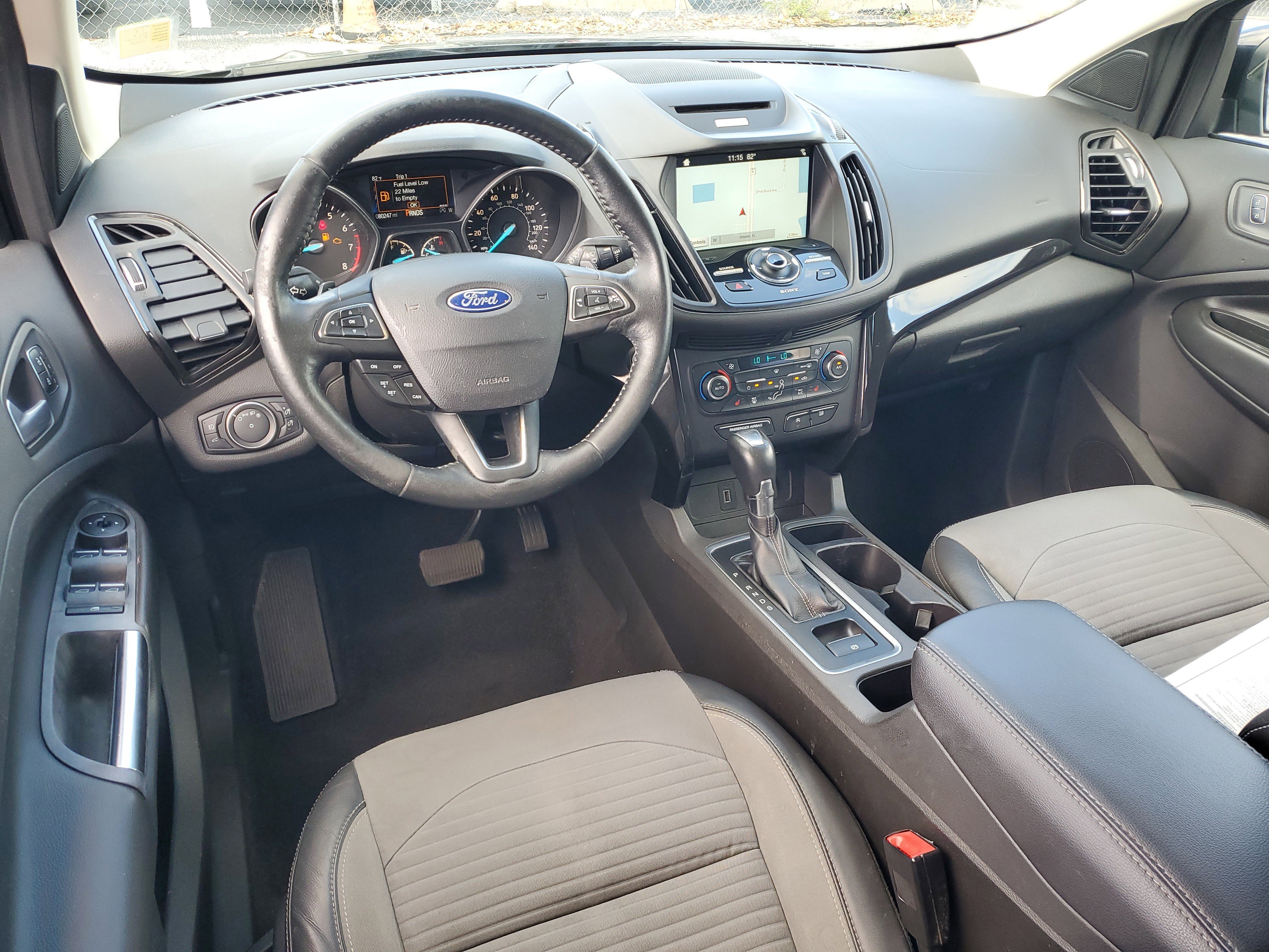 Used 2017 Ford Escape Titanium image 16