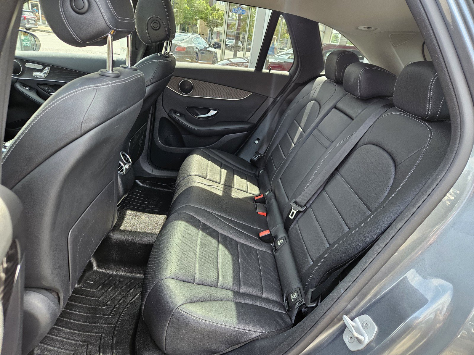 Used 2016 Mercedes-Benz GLC 300 4MATIC image 6