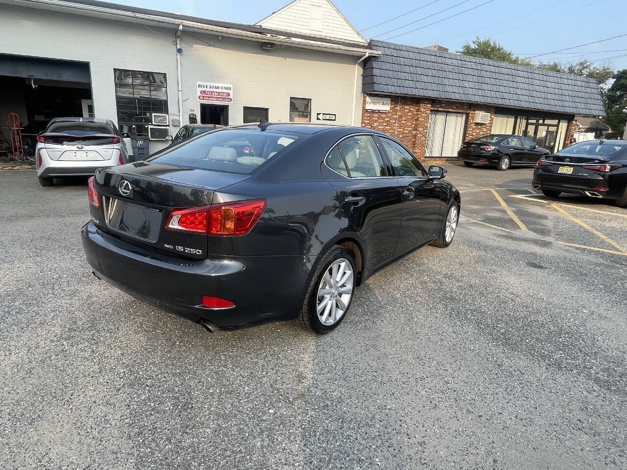 Used 2009 Lexus IS 250 AWD w/ Preferred Accessory Pkg image 7