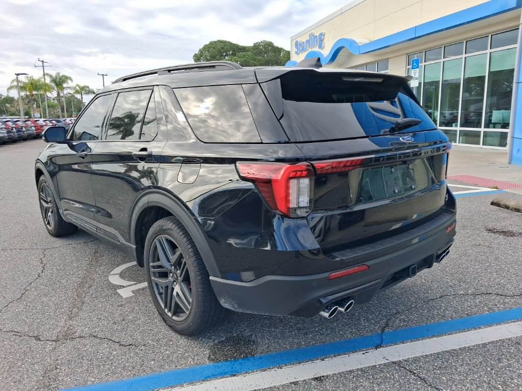 Used 2025 Ford Explorer ST w/ Sun And Sound Package image 7