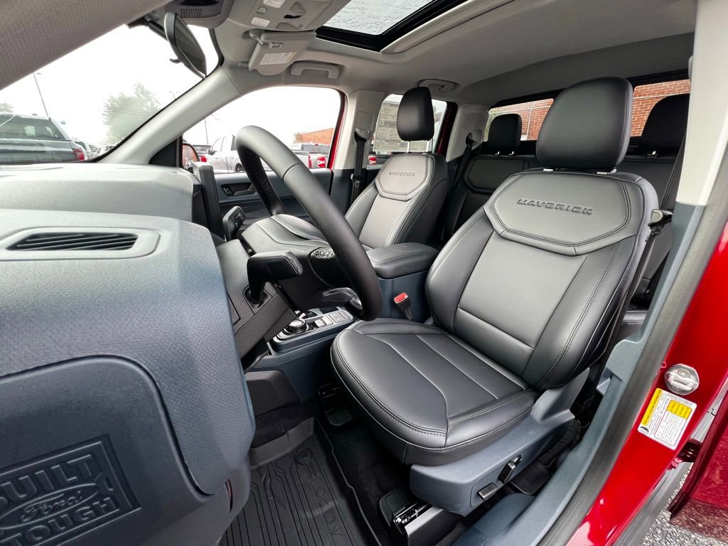 New 2026 Ford Maverick Lariat w/ Black Appearance Package image 12