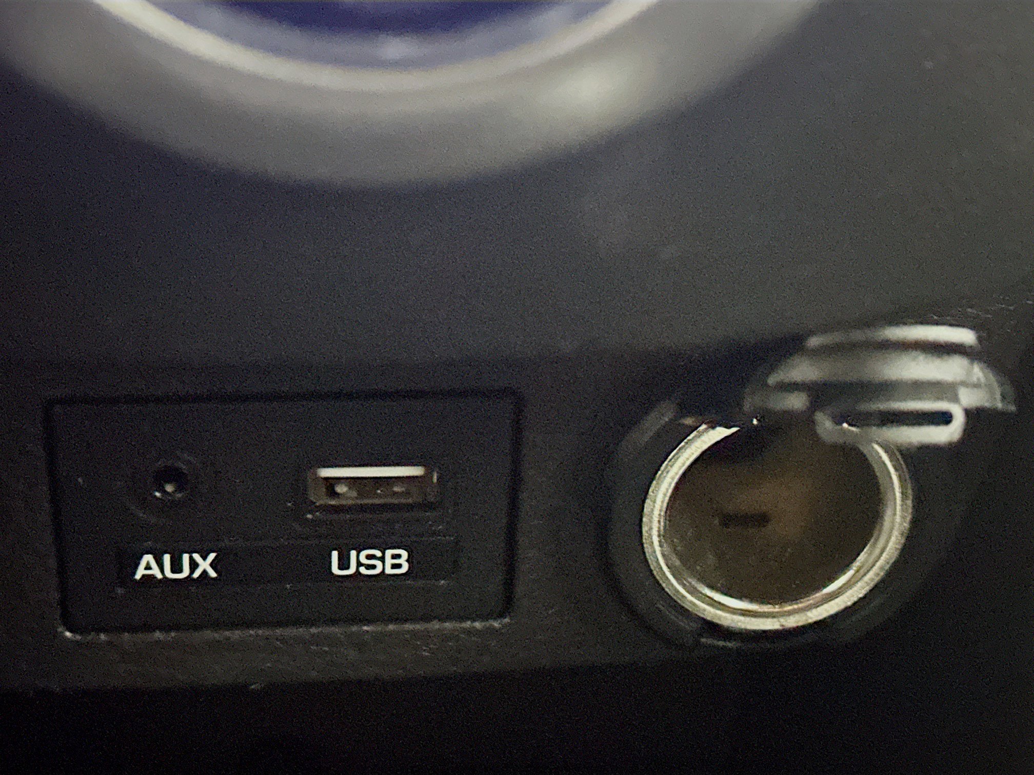 Used 2017 Hyundai Veloster Value Edition image 25