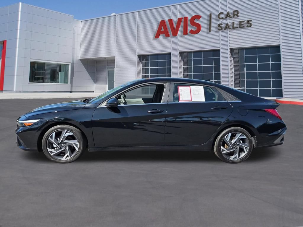 Used 2025 Hyundai Elantra SEL FWD image 10