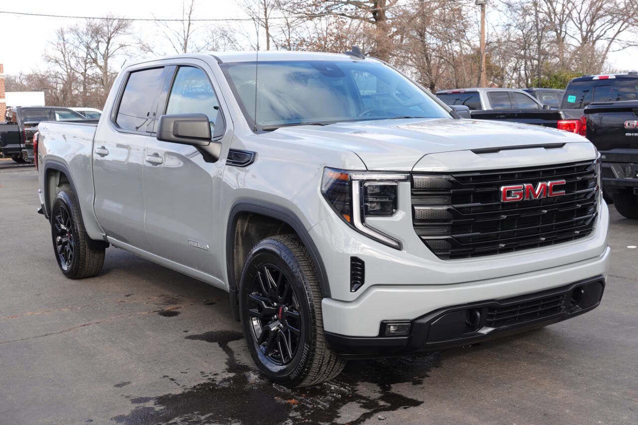 Used 2024 GMC Sierra 1500 Elevation AWD/4WD image 5