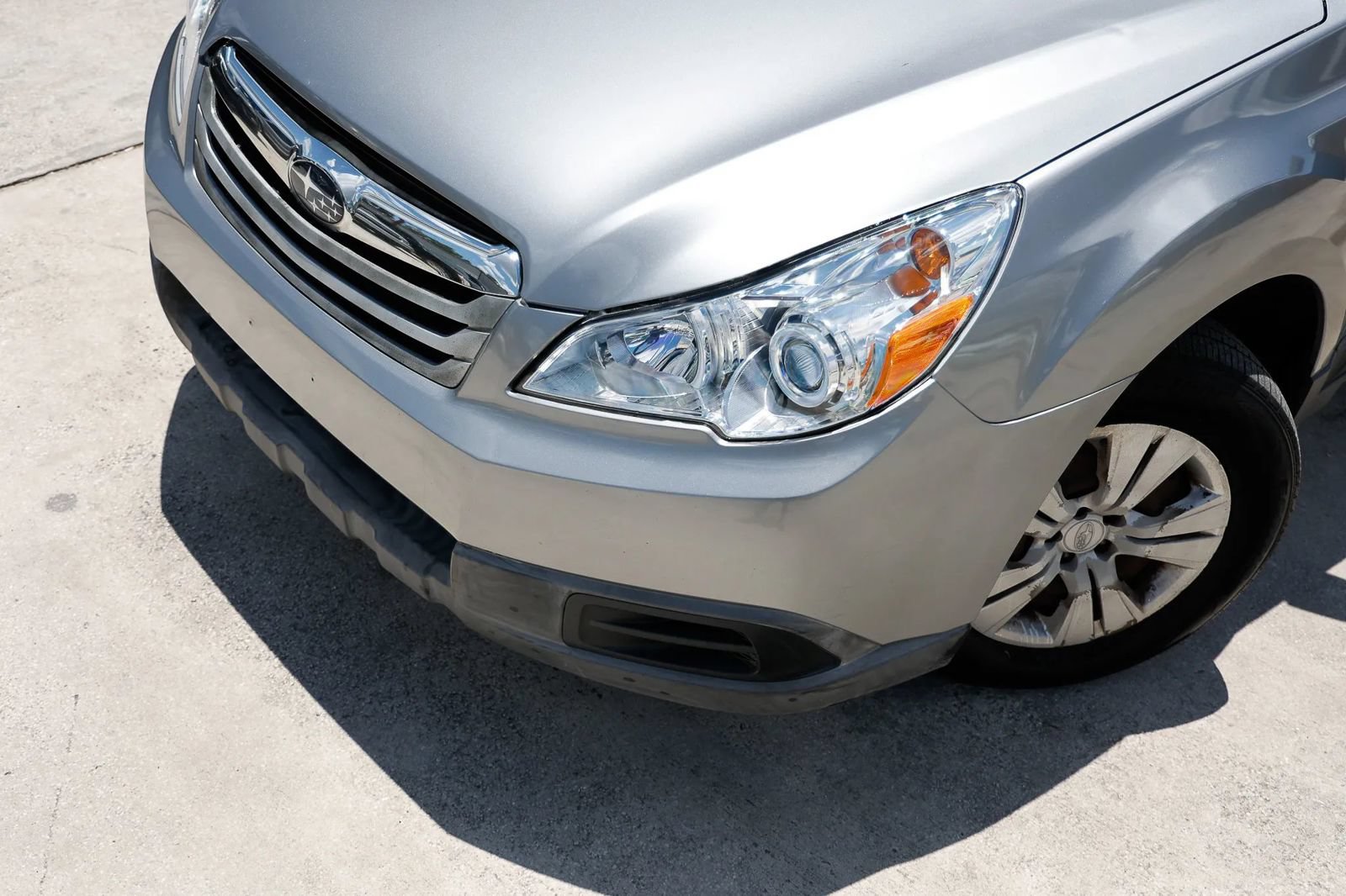 Used 2011 Subaru Outback 2.5i AWD/4WD image 25