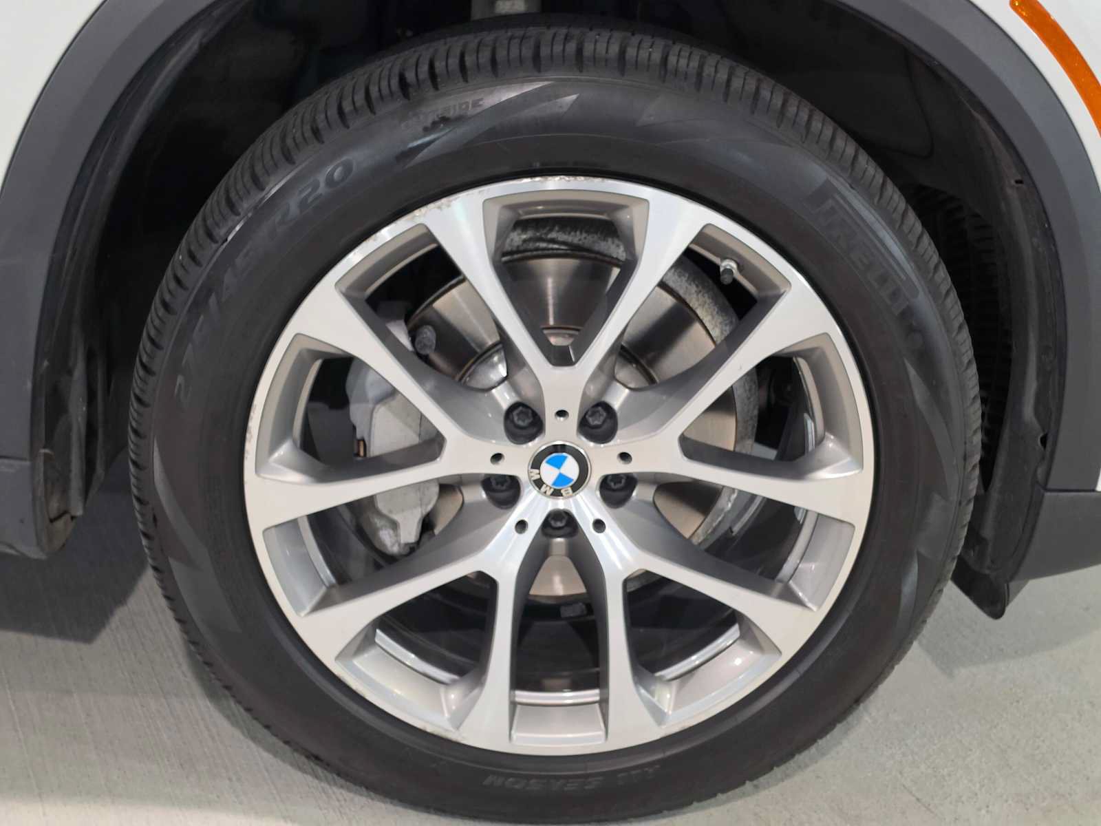 Used 2019 BMW X5 xDrive40i w/ Premium Package AWD/4WD image 9