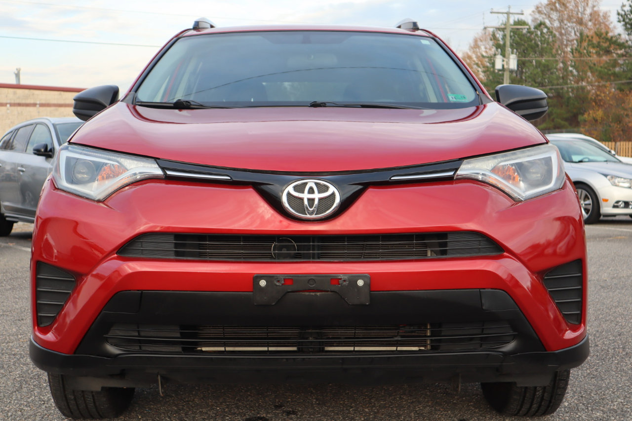 Used 2016 Toyota RAV4 LE image 11