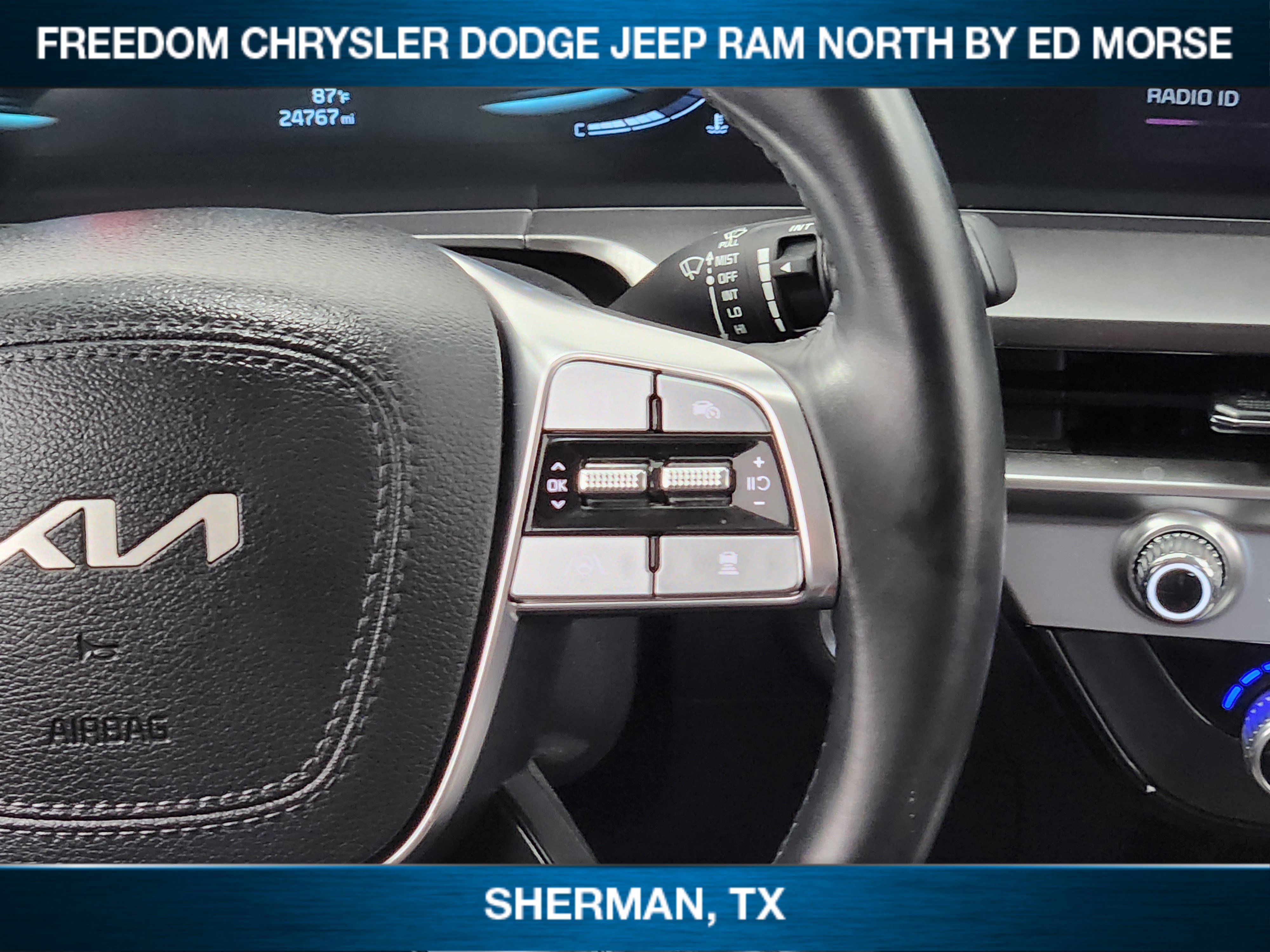 Used 2025 Kia Telluride S image 20