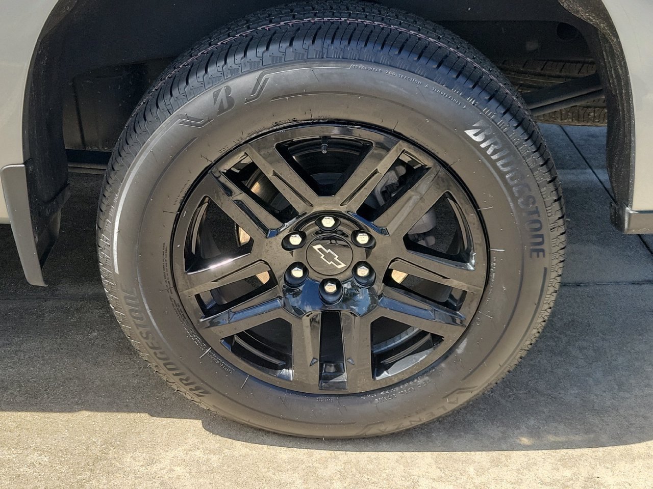 Certified 2024 Chevrolet Silverado 1500 Custom RWD image 5