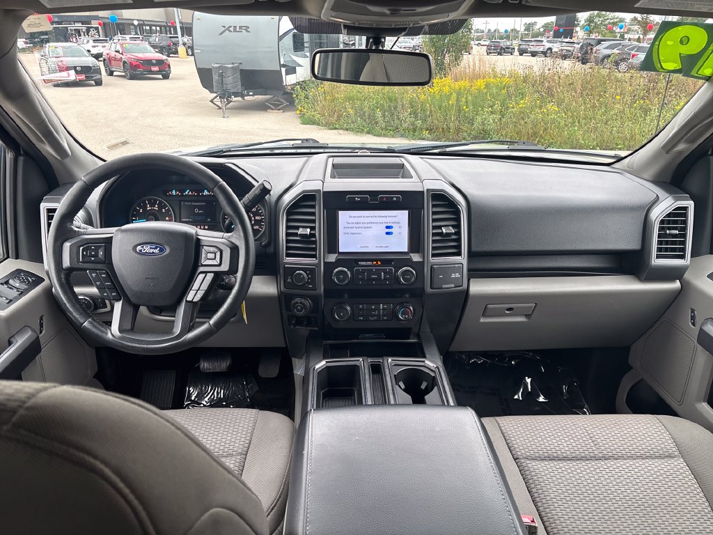 Used 2019 Ford F150 XLT w/ Equipment Group 302A Luxury AWD/4WD image 16