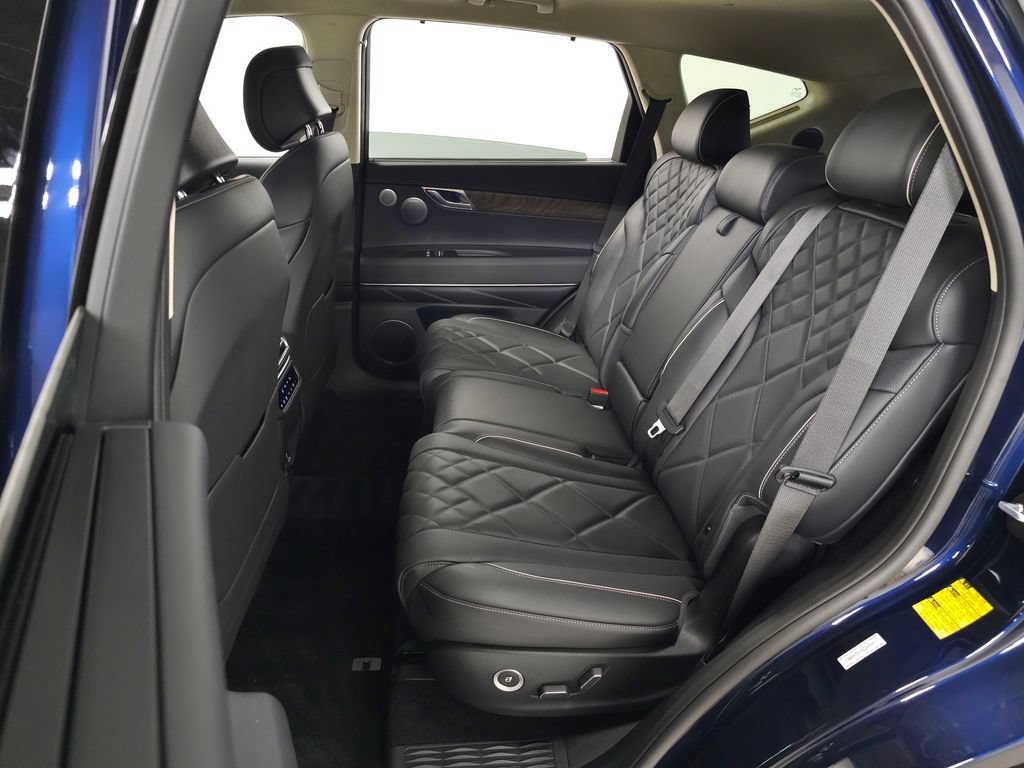 Used 2025 Genesis GV80 3.5T Prestige AWD/4WD image 41
