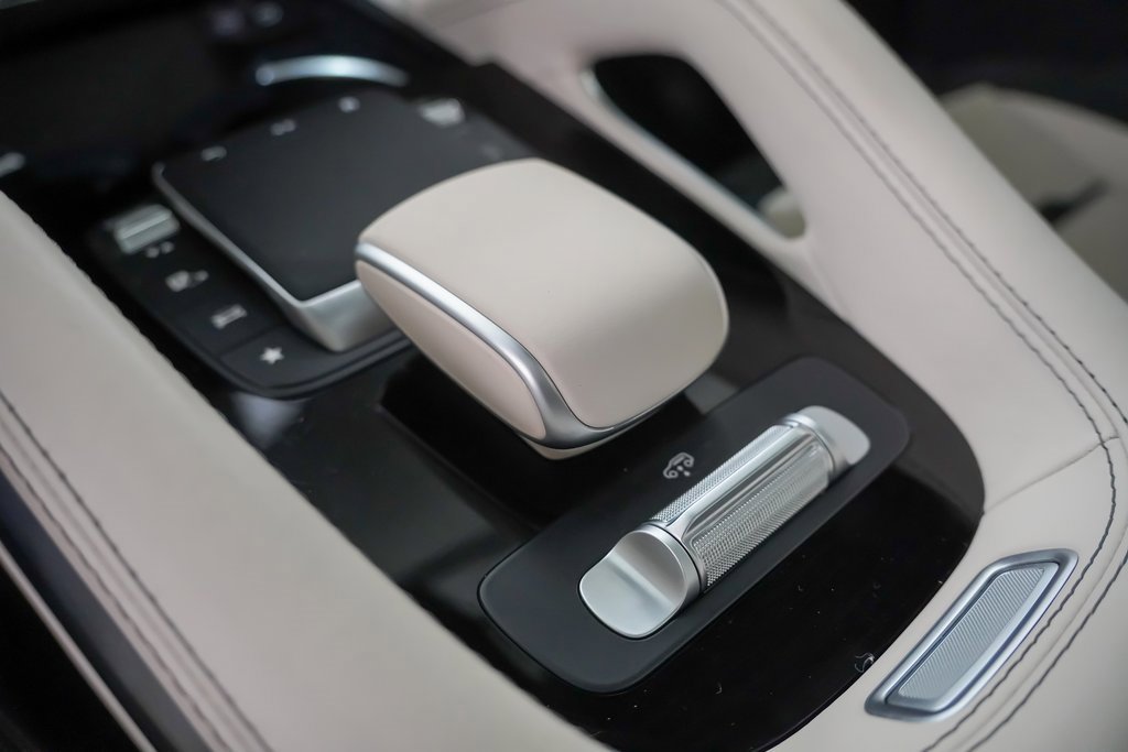 Used 2024 Mercedes-Benz GLE 53 AMG 4MATIC image 32