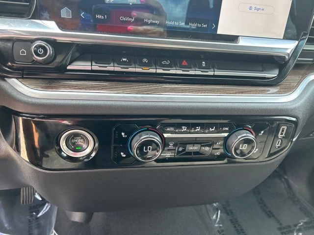 Used 2022 Chevrolet Silverado 1500 LT AWD/4WD image 25