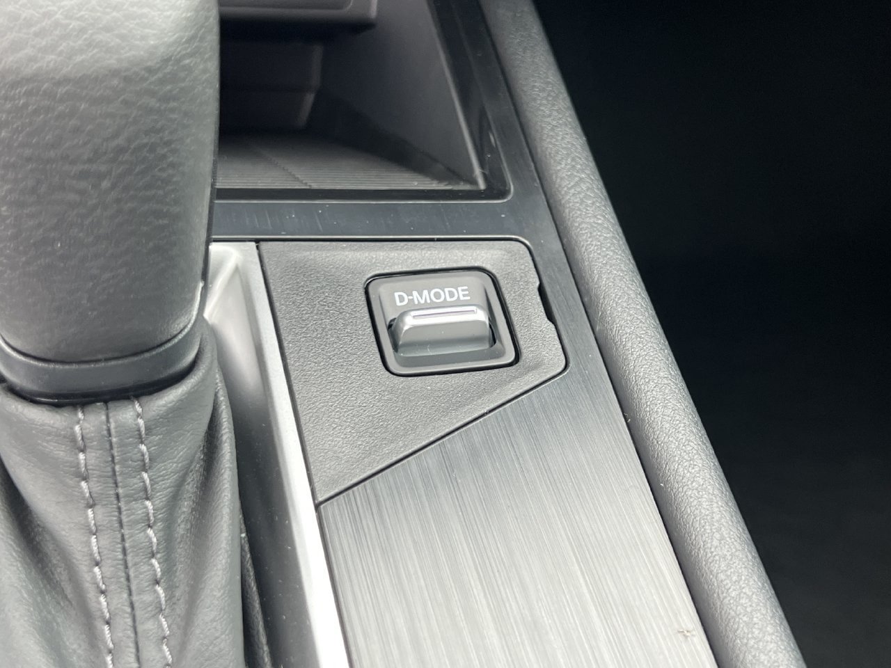 New 2027 Nissan Kicks S FWD image 11