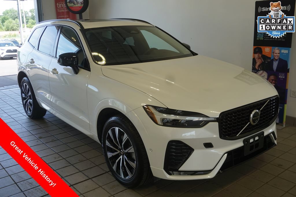Used 2024 Volvo XC60 B5 Plus AWD/4WD image 1