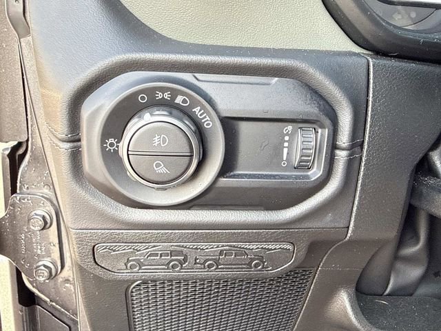 Used 2024 Jeep Gladiator Mojave image 29