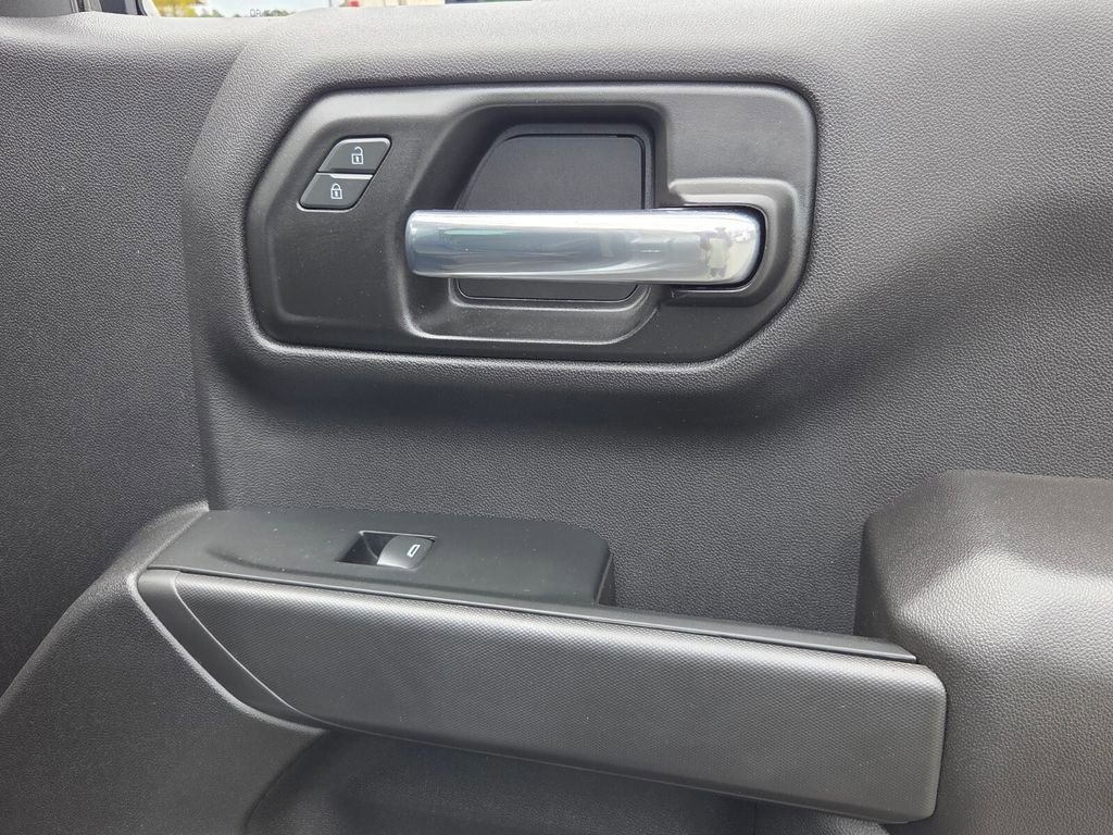 Used 2025 Chevrolet Silverado 1500 W/T w/ Trailering Package image 13