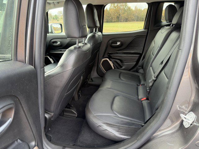 Used 2016 Jeep Renegade Limited image 11
