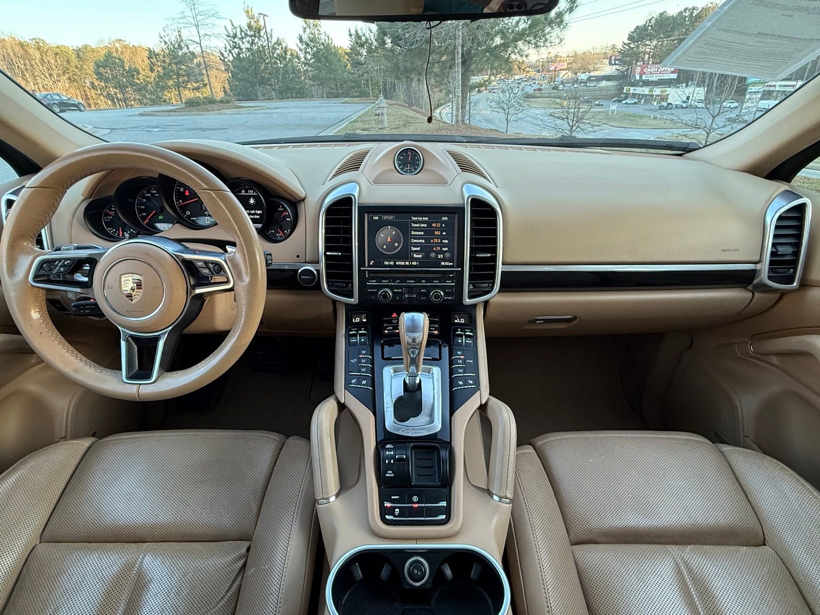 Used 2016 Porsche Cayenne image 22